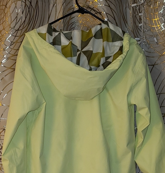 The North Face Jacket - Picture 12 of 16